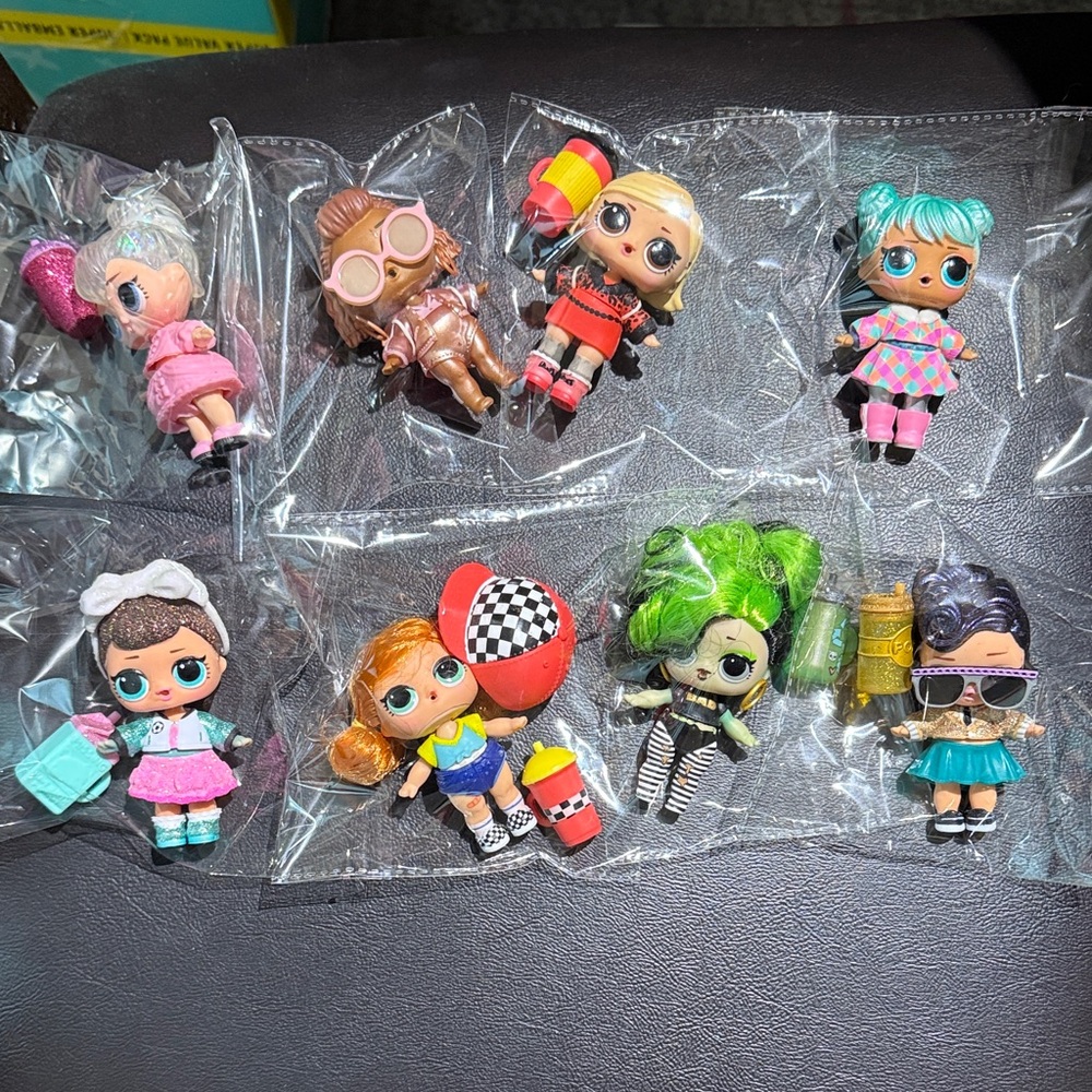 L.O.L. Surprise! Colorful Doll Collection